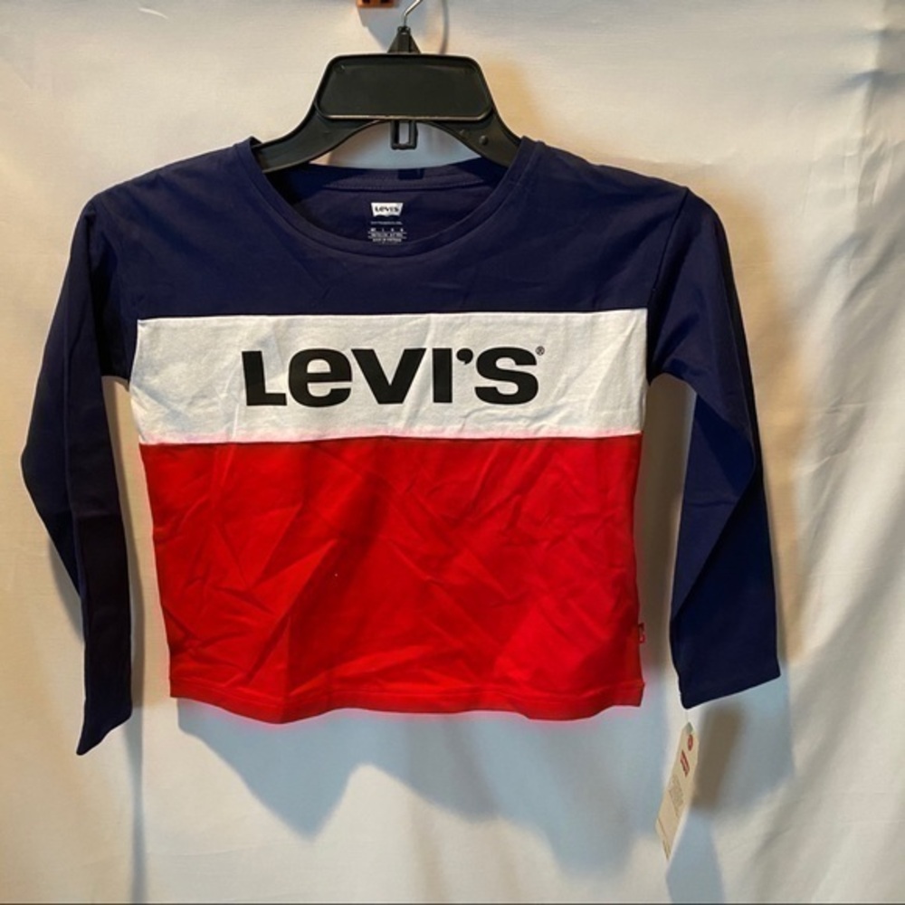 Levi’s Top 6x Red White and Blue. NWT $22